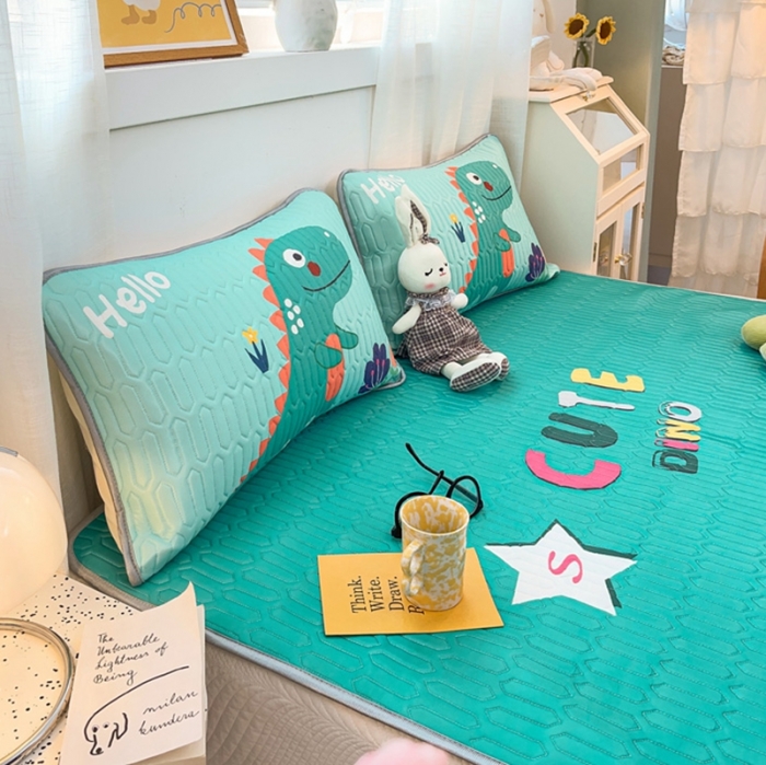 91家纺网 家纺一手货源 找家纺 金爱家 2021新款卡通乳胶凉席三件套 恐龙绿