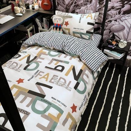 91家纺网 家纺一手货源 找家纺 HL原创 2021新款学生宿舍四件套 字母游戏