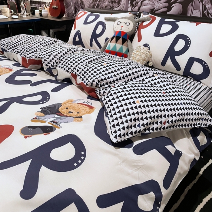 91家纺网 家纺一手货源 找家纺 HL原创 2021新款INS风四件套 字母熊