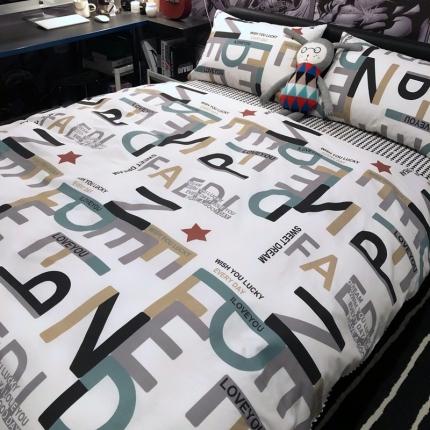 HL原创 2021新款INS风四件套 字母游戏