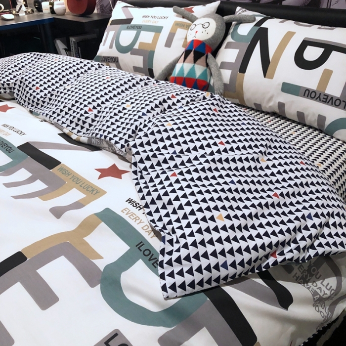 91家纺网 家纺一手货源 找家纺 HL原创 2021新款INS风四件套 字母游戏