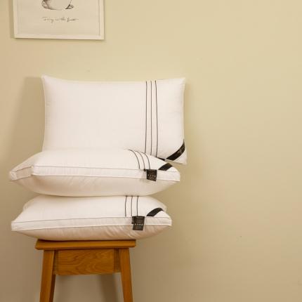 91家纺网 家纺一手货源 找家纺 九州枕芯 全棉三线羽丝枕