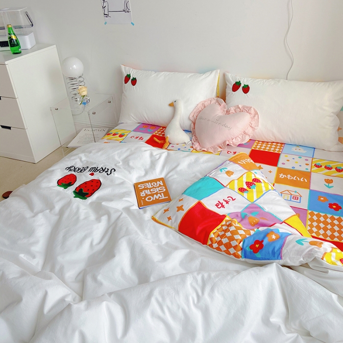 91家纺网 家纺一手货源 找家纺 雅居纺家纺 2022新款全棉水洗棉绣花四件套 草莓