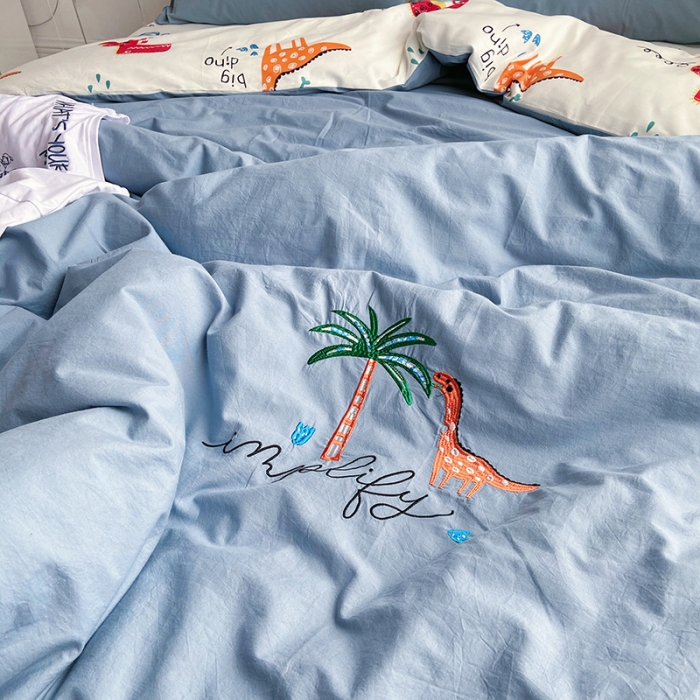 91家纺网 家纺一手货源 找家纺 雅居纺家纺 2022新款全棉水洗棉绣花四件套 丛林恐龙