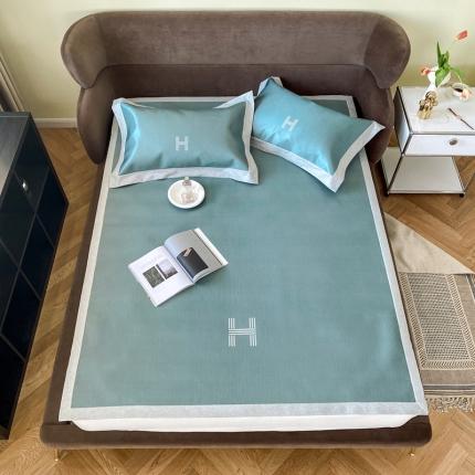 91家纺网 家纺一手货源 找家纺 （总）时年家纺 2021新款水洗冰露丝养生凉席数码印花-轻奢