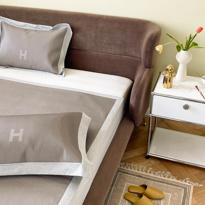 91家纺网 家纺一手货源 找家纺 时年家纺 2021新款水洗冰露丝养生凉席数码印花-轻奢 H-咖色