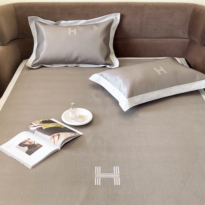 91家纺网 家纺一手货源 找家纺 时年家纺 2021新款水洗冰露丝养生凉席数码印花-轻奢 H-咖色