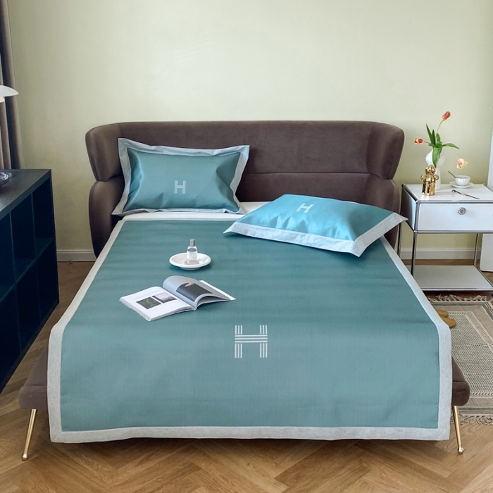 91家纺网 家纺一手货源 找家纺 时年家纺 2021新款水洗冰露丝养生凉席数码印花-轻奢 H-墨绿