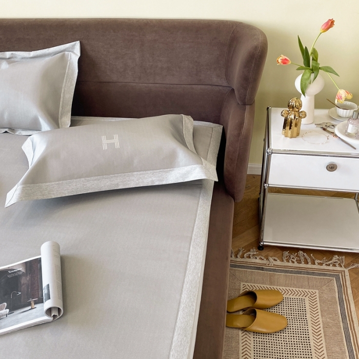 91家纺网 家纺一手货源 找家纺 时年家纺 2021新款水洗冰露丝养生凉席数码印花-轻奢 H-浅灰