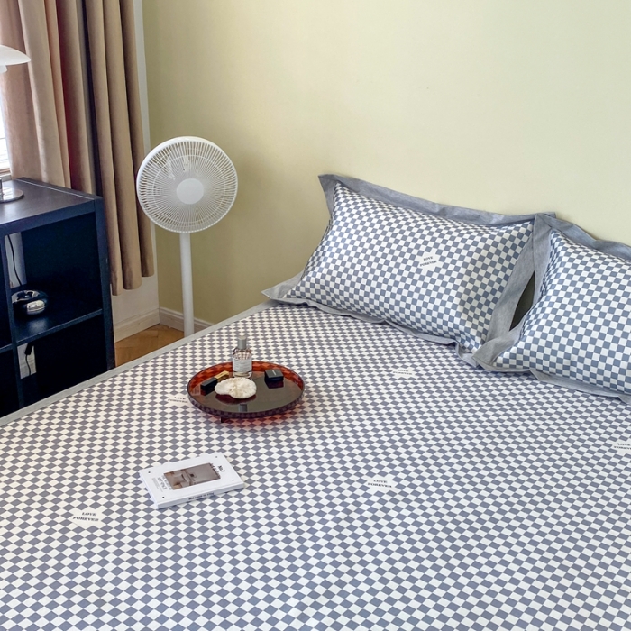 91家纺网 家纺一手货源 找家纺 时年家纺 2021新款水洗冰露丝养生凉席数码印花-轻奢 棋盘格