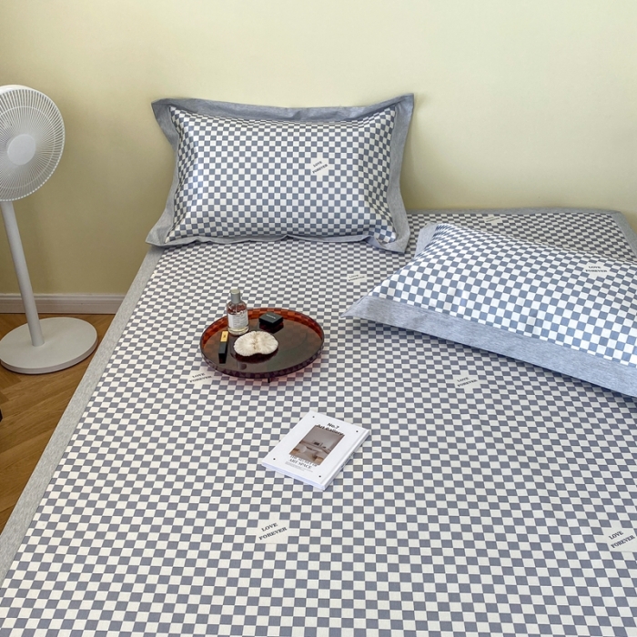 91家纺网 家纺一手货源 找家纺 时年家纺 2021新款水洗冰露丝养生凉席数码印花-轻奢 棋盘格