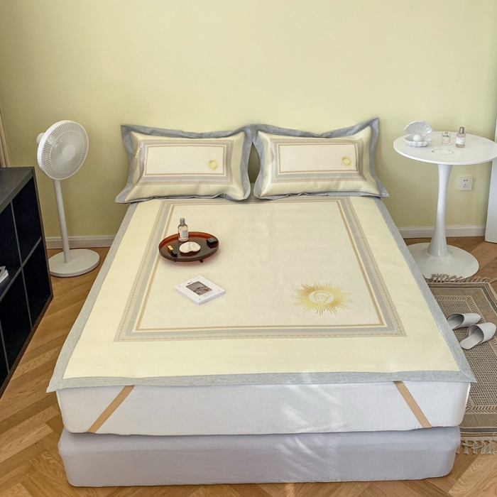 91家纺网 家纺一手货源 找家纺 时年家纺 2021新款水洗冰露丝养生凉席数码印花-轻奢 小幸运黄