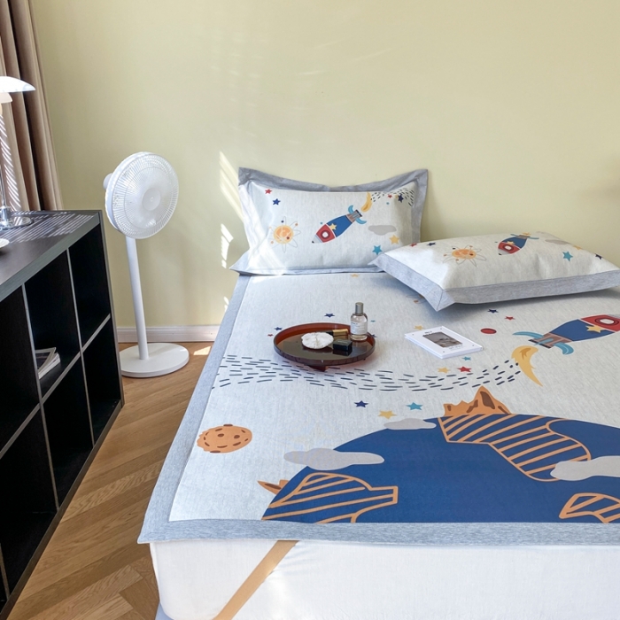 91家纺网 家纺一手货源 找家纺 时年家纺 2021新款水洗冰露丝养生凉席数码印花-轻奢 追梦