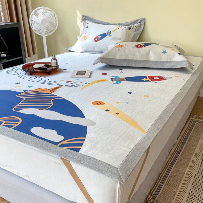 91家纺网 家纺一手货源 找家纺 时年家纺 2021新款水洗冰露丝养生凉席数码印花-轻奢 追梦