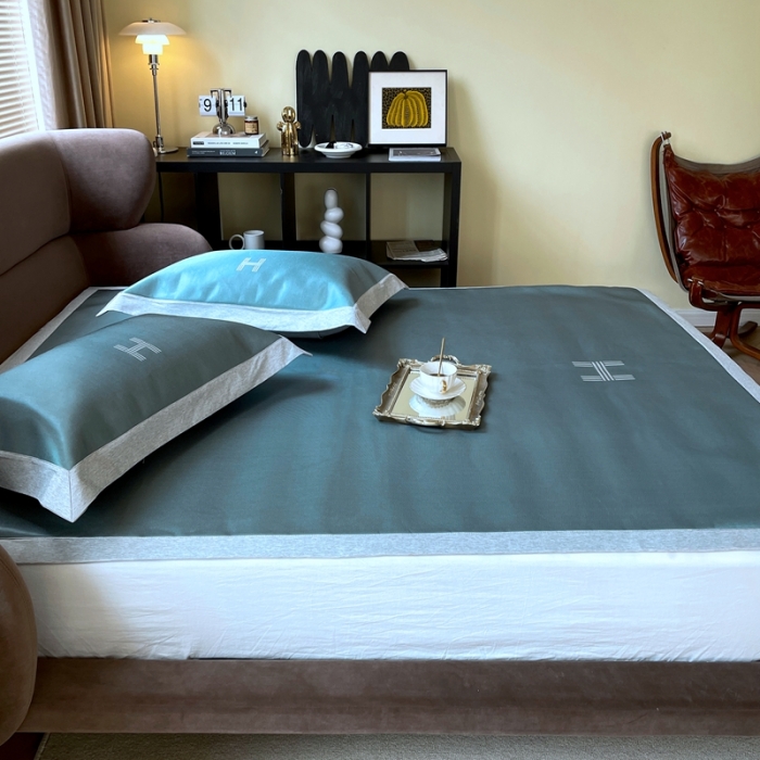 91家纺网 家纺一手货源 找家纺 时年2021新款水洗冰露丝养生凉席数码印花-轻奢风格二H墨绿2