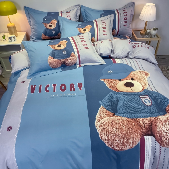 91家纺网 家纺一手货源 找家纺 金爱家 2021新款13372大版全棉卡通四件套 公仔熊