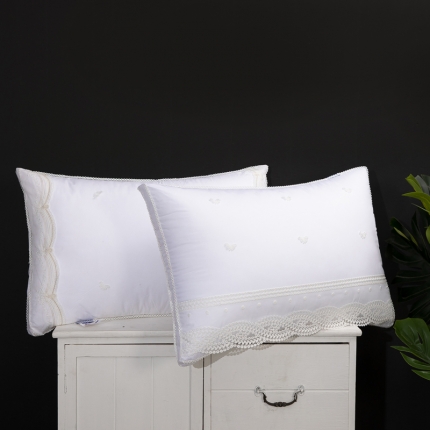 91家纺网 家纺一手货源 找家纺 九州枕芯 花边蝴蝶羽丝枕