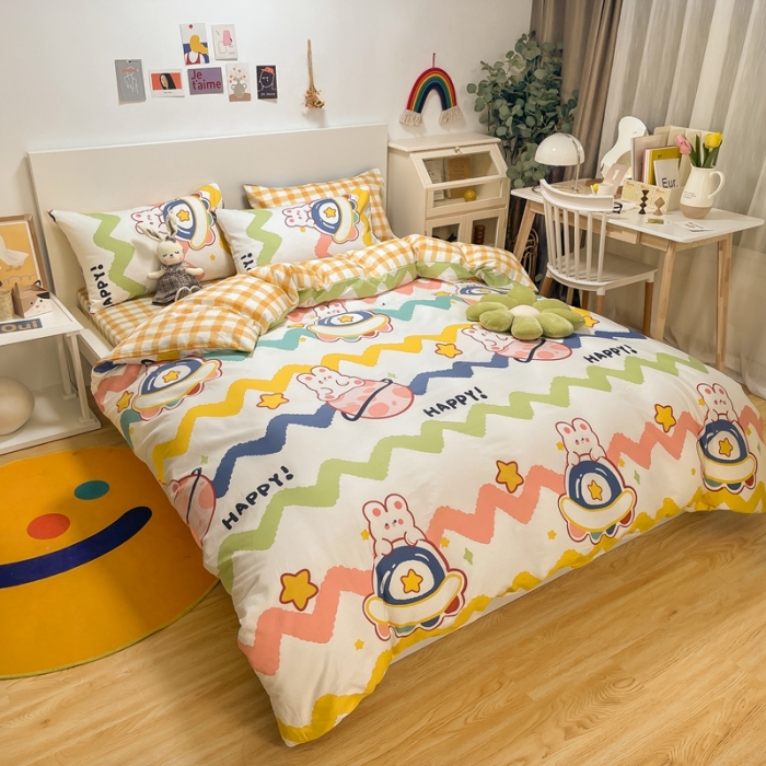 91家纺网 家纺一手货源 找家纺 曼之夏2022款全棉13372匹马棉纯棉印花四件套快乐星球兔