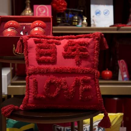 91家纺网 家纺一手货源 找家纺 （总） 恋佳 2020新款全棉簇绒绣抱枕套