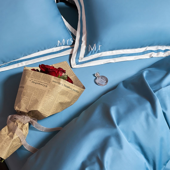 91家纺网 家纺一手货源 找家纺 爱缦 2021新款简系列100支长绒棉奥棉四件套棚拍图 电光蓝