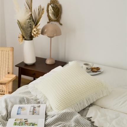 91家纺网 家纺一手货源 找家纺 （总）暖绵绵 新款抱枕蜜子格抱枕套不含芯