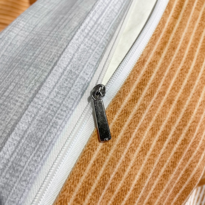 91家纺网 家纺一手货源 找家纺 （总）金爱家 2021新款大版磨毛条格简约四件套