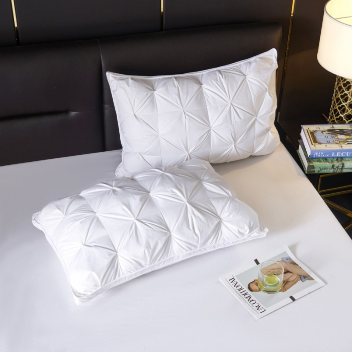 91家纺网 家纺一手货源 找家纺 缔莱 2022新款扭花羽绒枕48*74cm/一只 白色