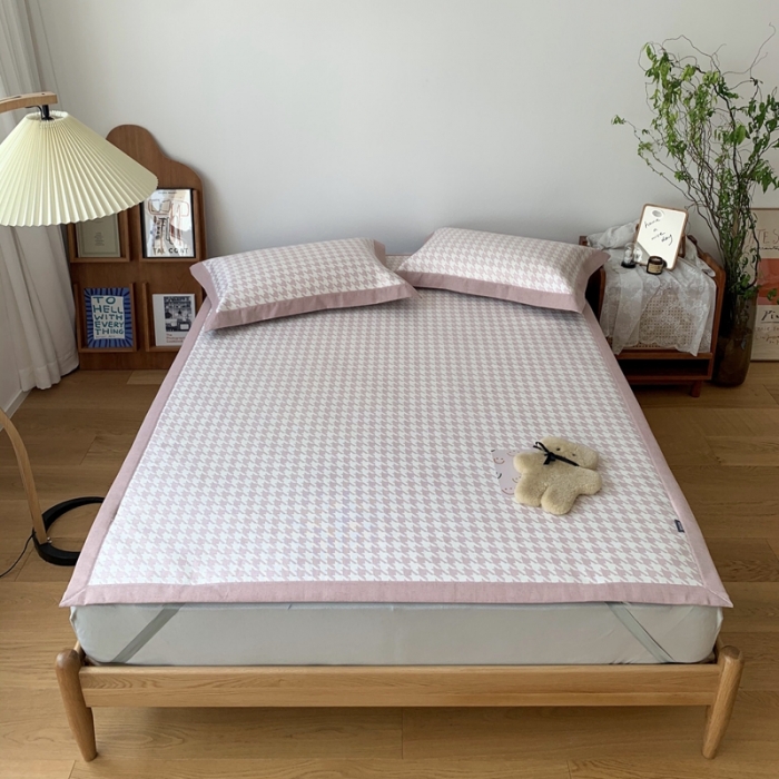 91家纺网 家纺一手货源 找家纺 时年 2021新款水洗提花冰丝凉席养生席 千鸟格-蜜粉