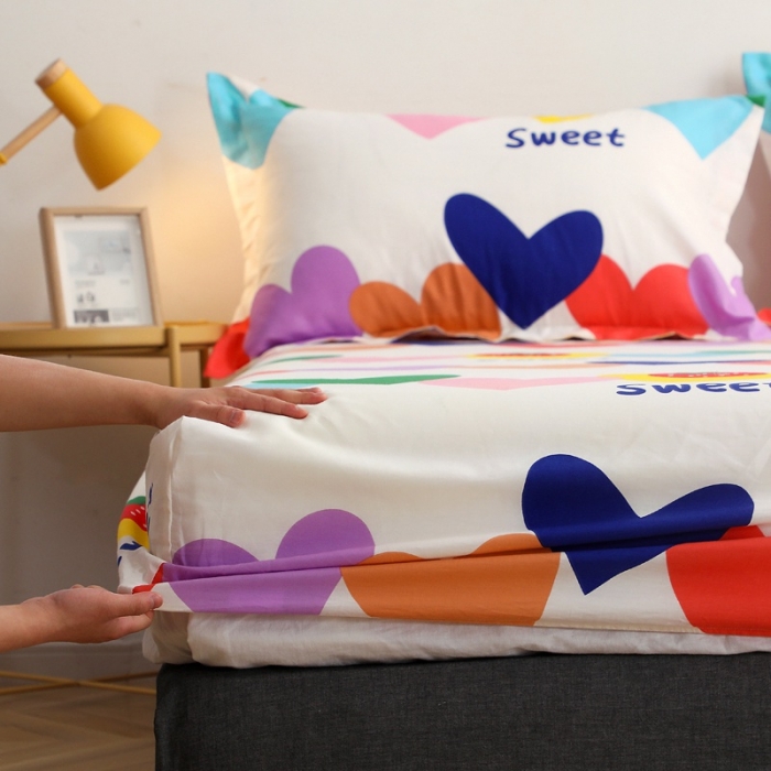 91家纺网 家纺一手货源 找家纺 晶缦家纺 2021新款秋冬款全棉12868多规格单床笠 爱心草莓