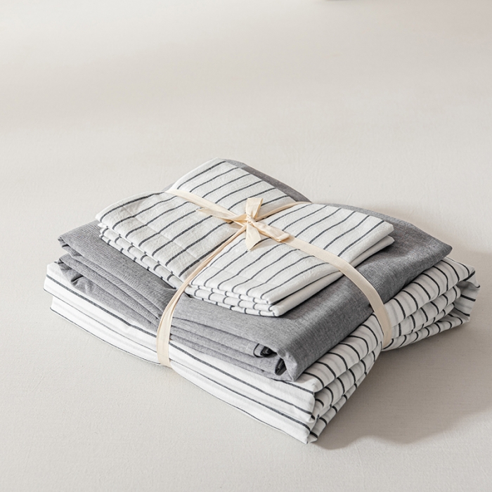 91家纺网 家纺一手货源 找家纺 久典 2022新款A类色织全棉水洗棉四件套（单品有售）白细条