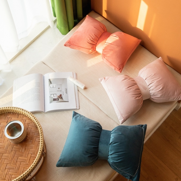 91家纺网 家纺一手货源 找家纺 （总）美茉家居纯色丝绒刺绣腰枕素色蝴蝶结腰靠样板房长枕