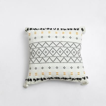 91家纺网 家纺一手货源 找家纺 （总）美茉家居色织提花流苏抱枕波西米亚风格剪花靠垫