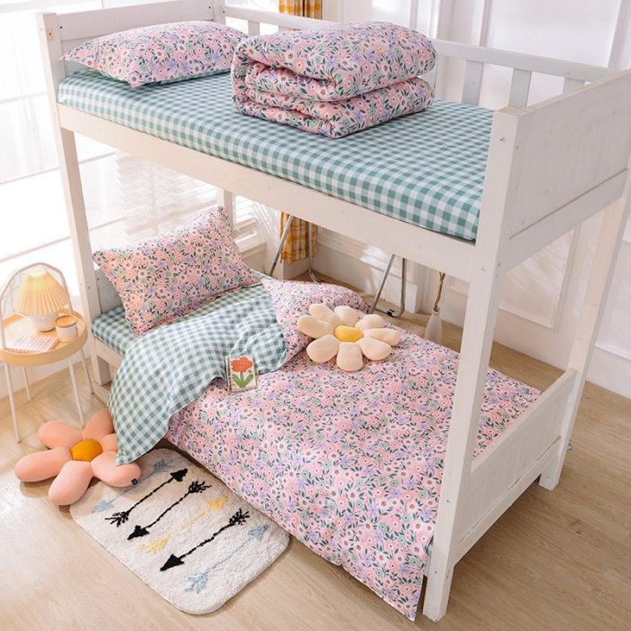 91家纺网 家纺一手货源 找家纺 多品家纺 2021新款12868全棉学生三件套 风铃花粉