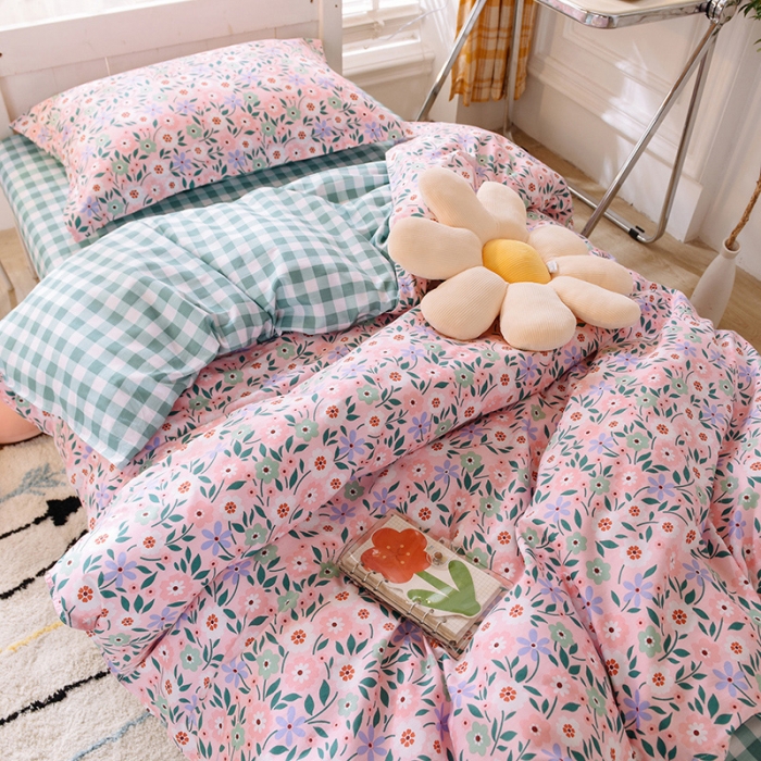 91家纺网 家纺一手货源 找家纺 多品家纺 2021新款12868全棉学生三件套 风铃花粉