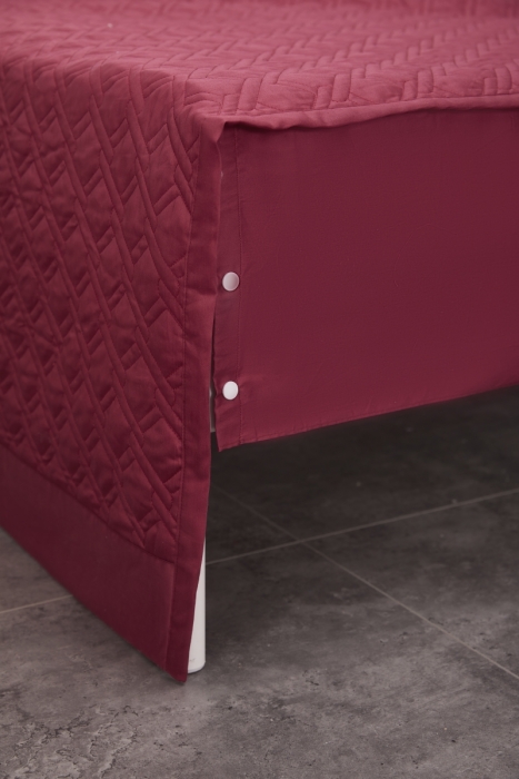 91家纺网 家纺一手货源 找家纺 榻尚家居 2021新款非凡澳棉长绒棉贡缎刺绣床盖款四件套 卡梅尔深红