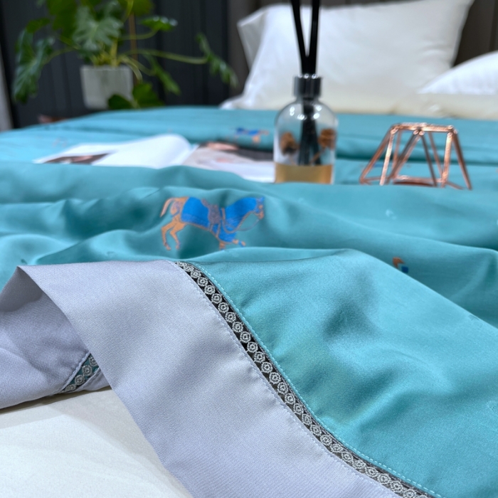 91家纺网 家纺一手货源 找家纺 榻尚家居 2021新款天丝提花蚕丝夏凉被 蓝色