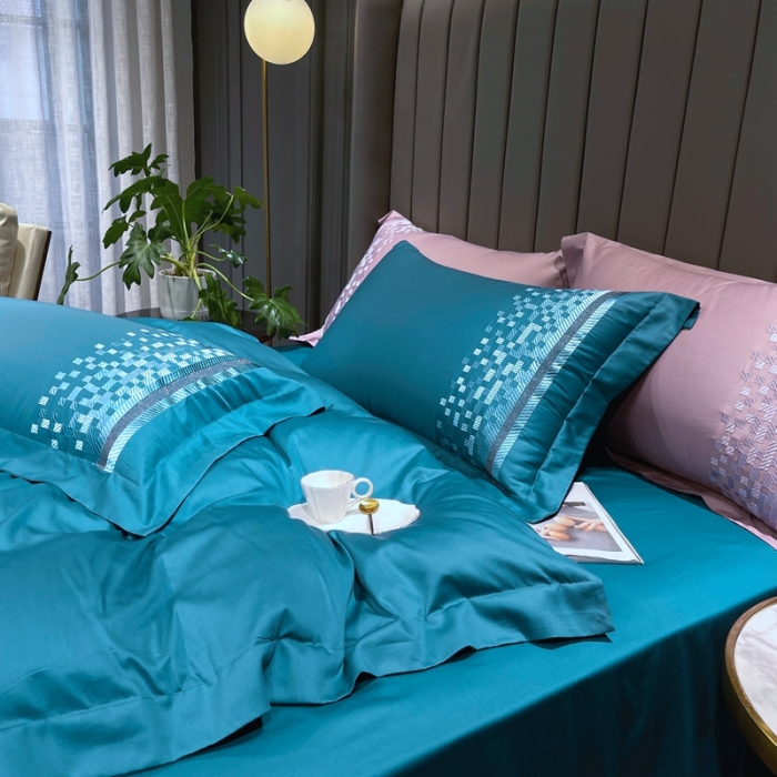 91家纺网 家纺一手货源 找家纺 榻尚家居 2021新款80长绒棉精品刺绣四件套 爱意蓝