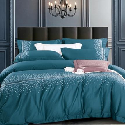 91家纺网 家纺一手货源 找家纺 榻尚家居 2021新款非凡澳棉长绒棉贡缎刺绣床盖款四件套 卡枚尔黛蓝色