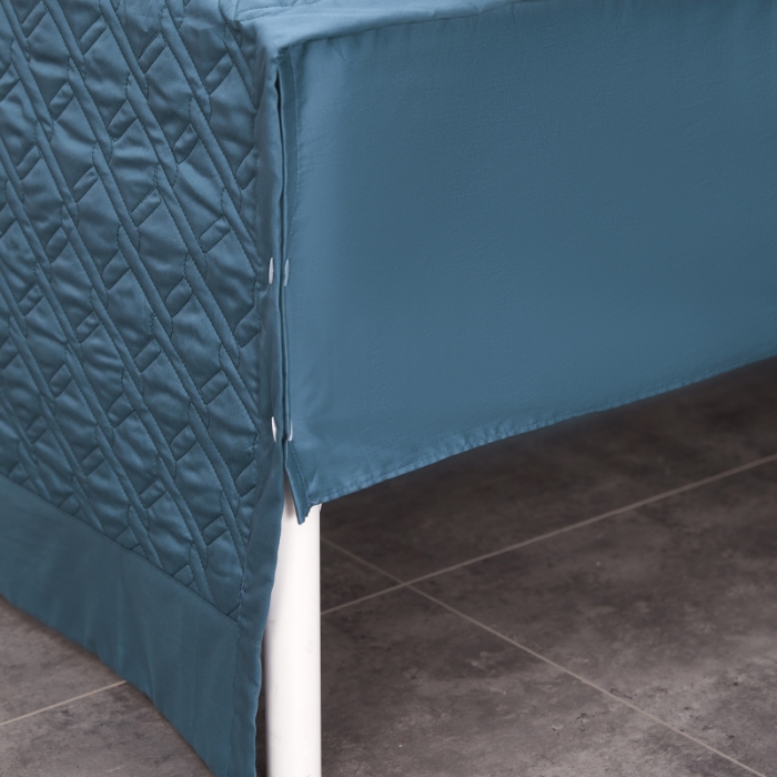 91家纺网 家纺一手货源 找家纺 榻尚家居 2021新款非凡澳棉长绒棉贡缎刺绣床盖款四件套 卡枚尔黛蓝色