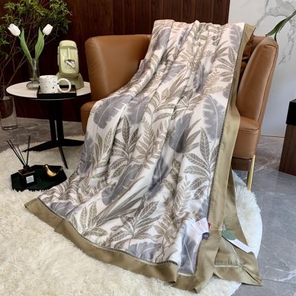 91家纺网 家纺一手货源 找家纺 JUICY 橘滋家纺 2021新款60S兰精天丝印花夏被 丛林舞会