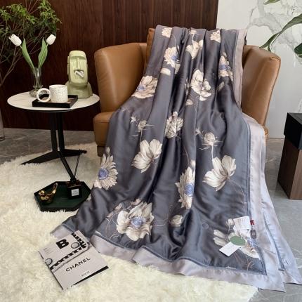 91家纺网 家纺一手货源 找家纺 JUICY 橘滋家纺 2021新款60S兰精天丝印花夏被 夜曲