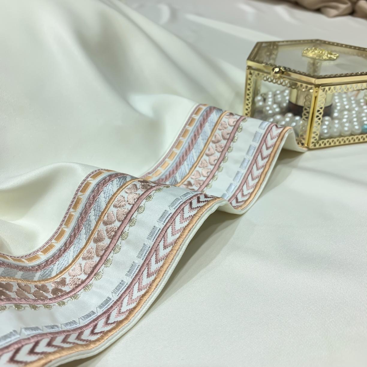 91家纺网 家纺一手货源 找家纺 安妮家居 2021新款水洗真丝刺绣四件套-奈雪系列 微微白