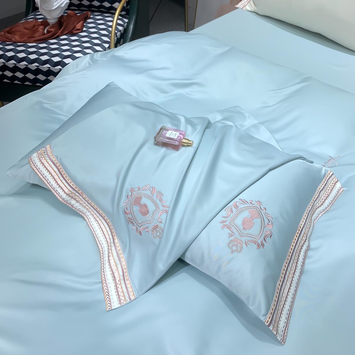 91家纺网 家纺一手货源 找家纺 安妮家居 2021新款水洗真丝刺绣四件套-奈雪系列 浅浅蓝