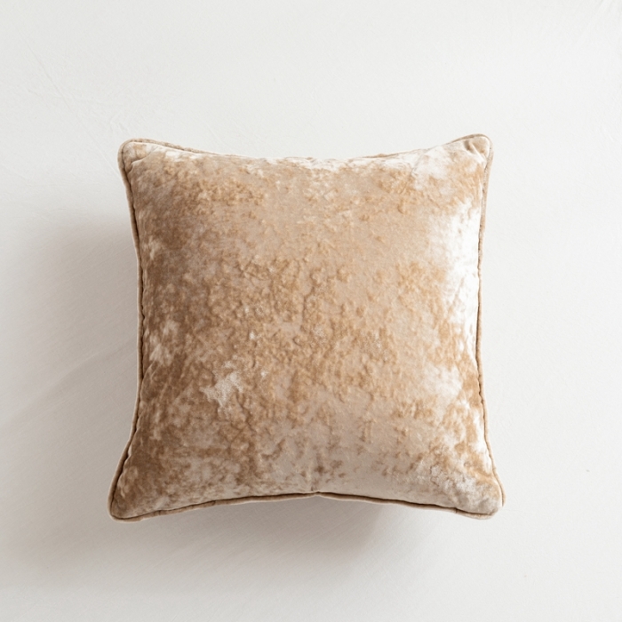 91家纺网 家纺一手货源 找家纺 （总）918拾朵家居 新款冰花绒抱枕