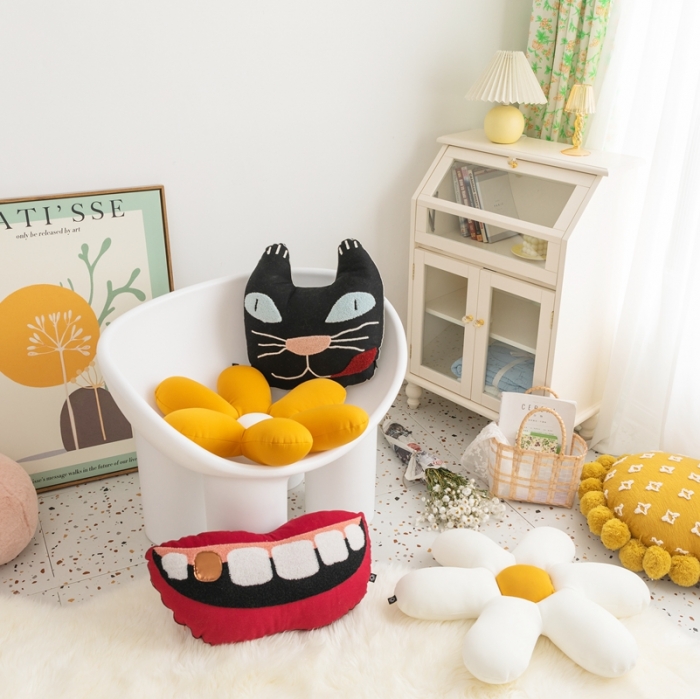 91家纺网 家纺一手货源 找家纺 （总）918拾朵家居2021新款全棉帆布毛巾绣抱枕Moon