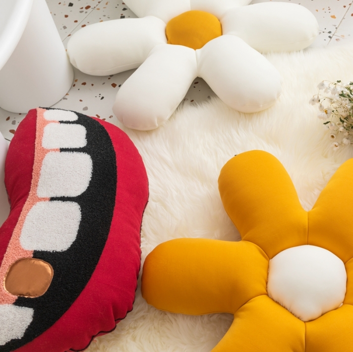 91家纺网 家纺一手货源 找家纺 （总）918拾朵家居2021新款全棉帆布毛巾绣抱枕Moon