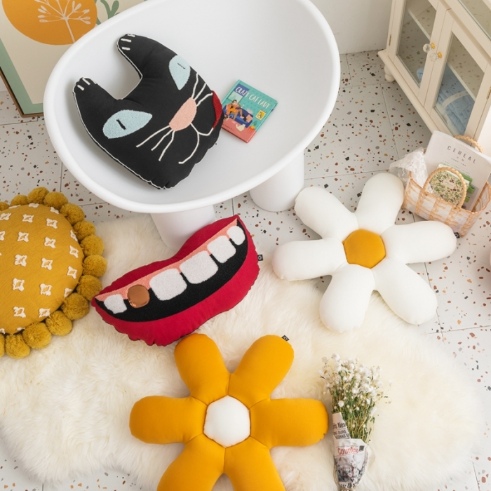 91家纺网 家纺一手货源 找家纺 （总）918拾朵家居2021新款全棉帆布毛巾绣抱枕Moon