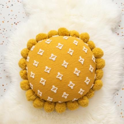 91家纺网 家纺一手货源 找家纺 （总）918拾朵家居新款流苏款索菲亚剪花抱枕