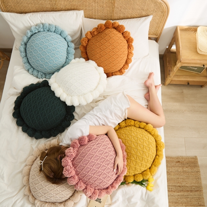 91家纺网 家纺一手货源 找家纺 （总）918拾朵家居 2021新款向阳花针织蒲团抱枕