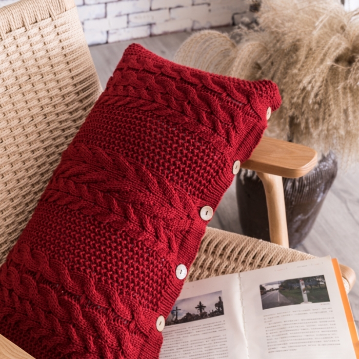 91家纺网 家纺一手货源 找家纺 918拾朵家居 2021新款粗针麻花长腰枕 酒红